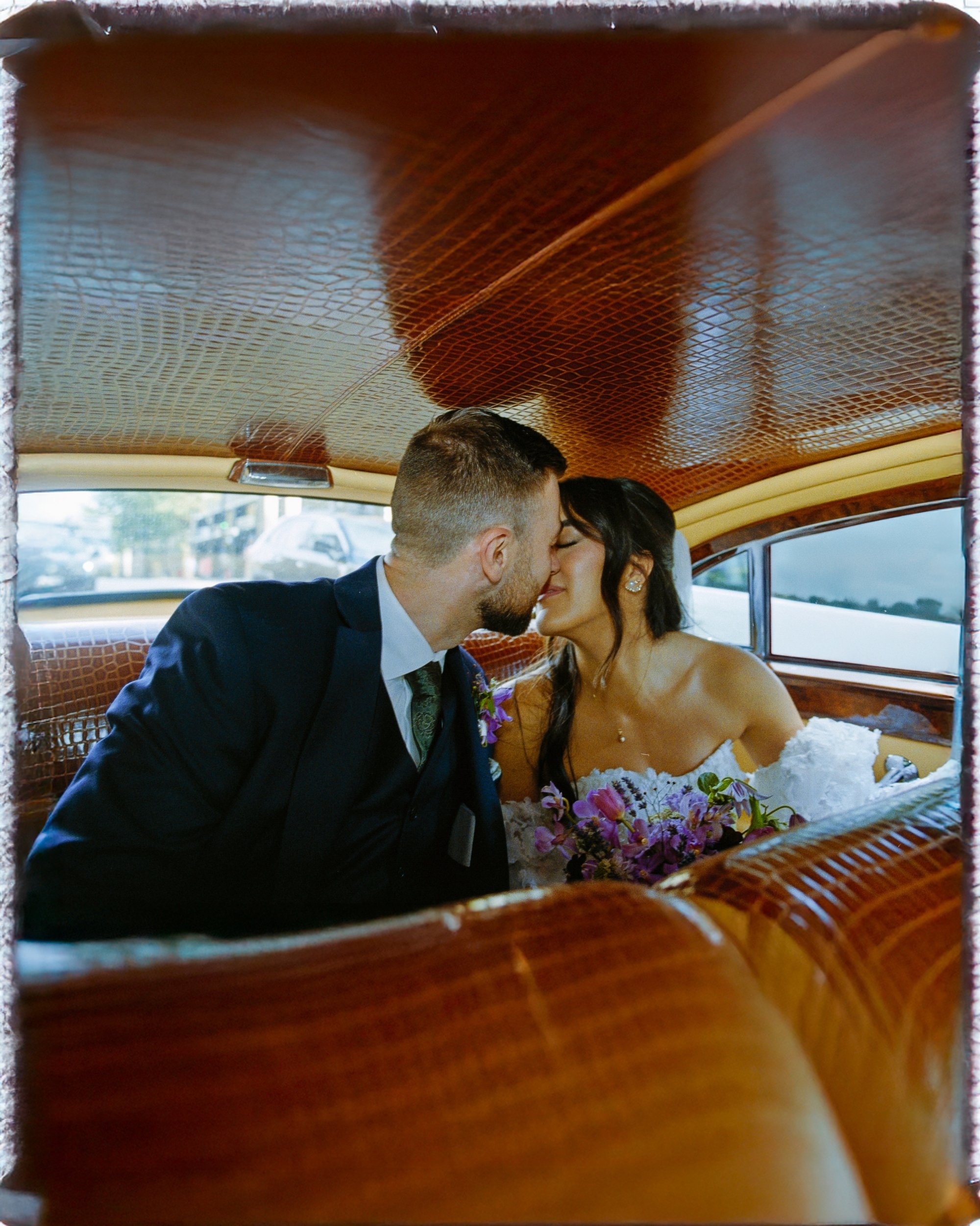 carousel-hero-element image-0